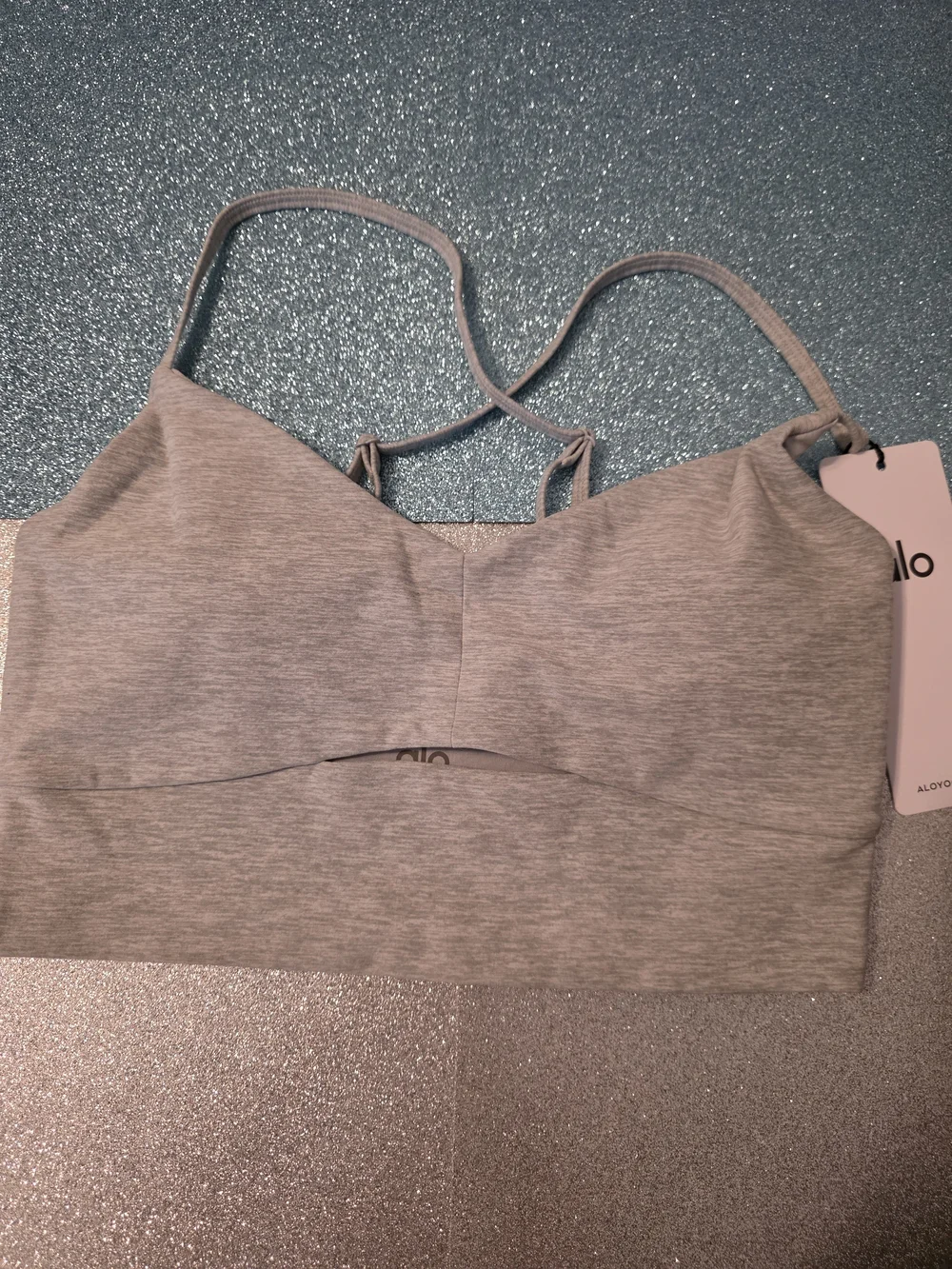 Alo Soft Highlight Bra - Picture 5 of 5